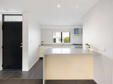 4/195 Massey Street_2