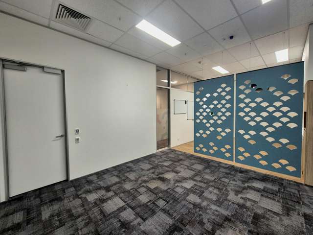 Shop 73/3 Maki Street Westgate_4