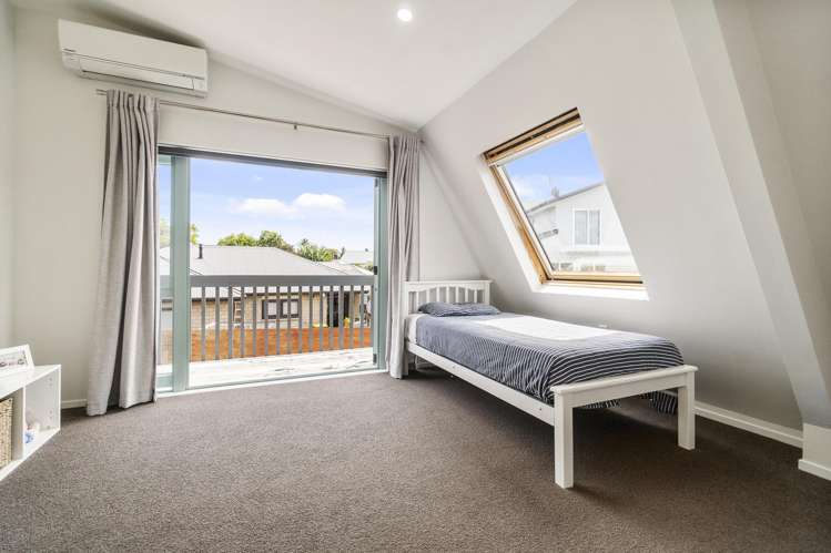 61 Queen Street Riverhead_13