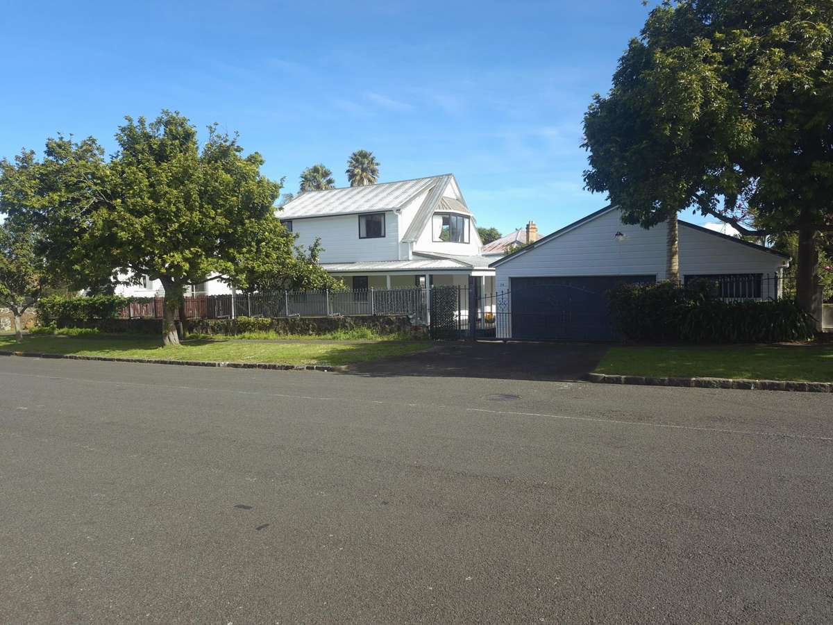38 Mays Road and 2A Curzon Street_4