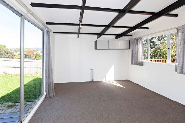 2/15 Seabar Place Glen Eden_7