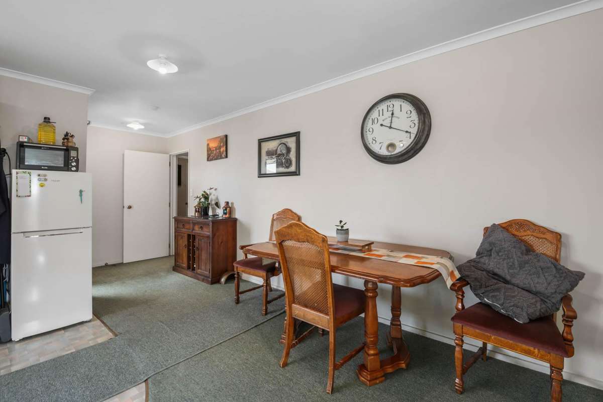 2/75 Mclauchlan Street_5