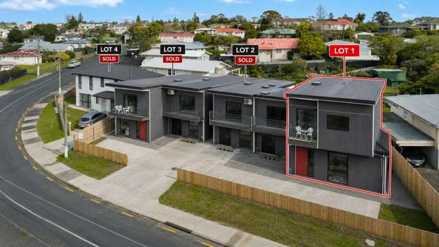 1/13 Sarona Avenue Glen Eden_1
