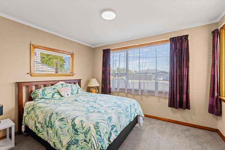 1/12 Bentley Street Russley_8