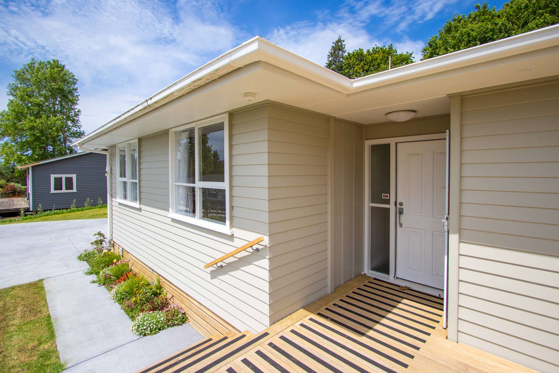 32 Crossley Street Katikati_0