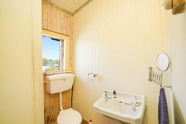 18, 20, 22 Lyne Street Nightcaps_10