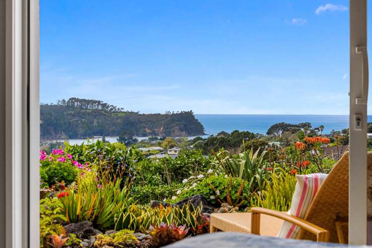 15 Seaview Crescent Hatfields Beach_2