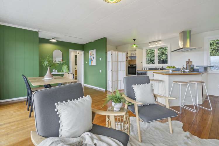 93 Sidlaw Street Strathmore Park_5