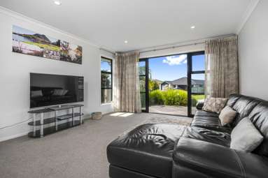 11 Lakeside Terrace_3