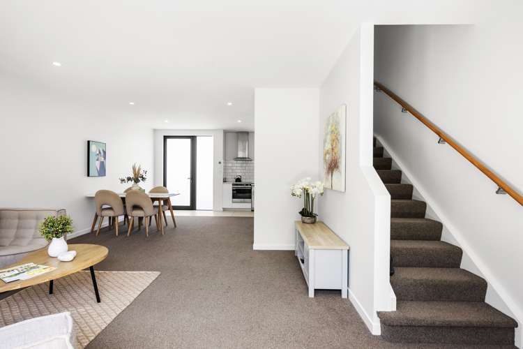 5/74 Derwent Street Island Bay_6