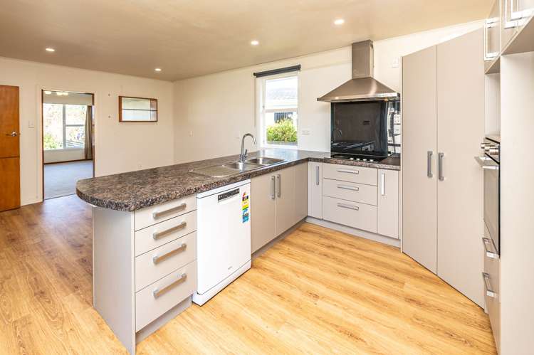 46 Surrey Road Springvale_3