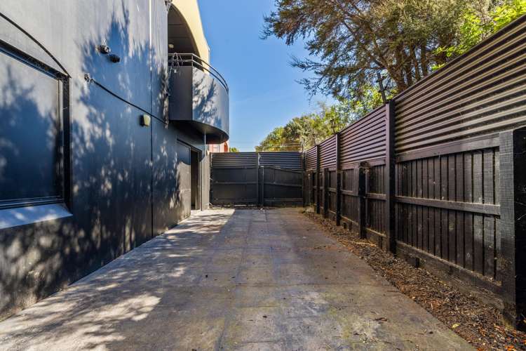 10 Thackers Quay Woolston_6