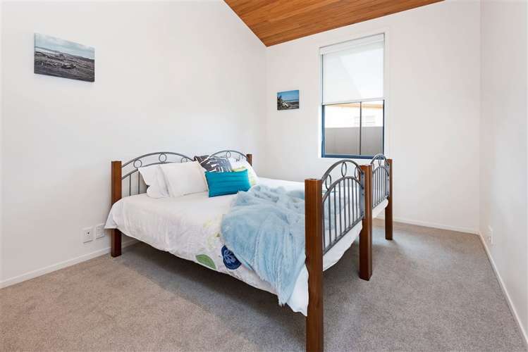 71 Third View Avenue Beachlands_14