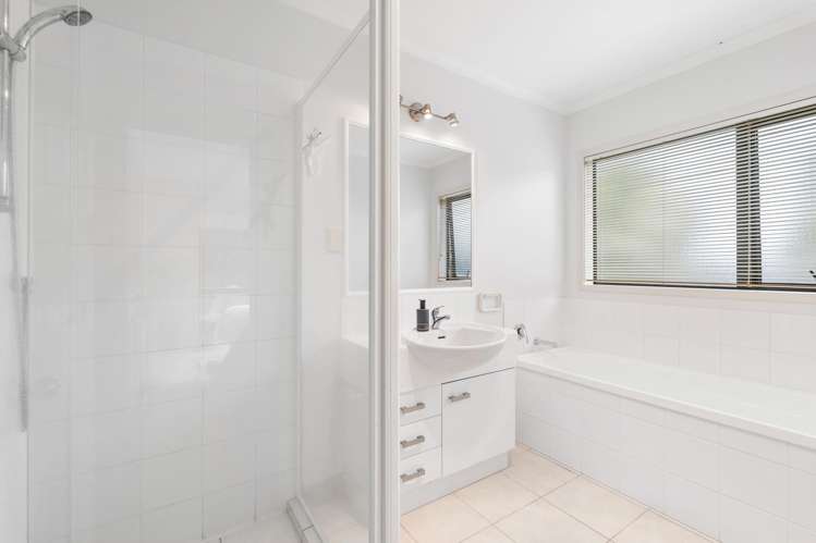 22 Tauranga Place Orewa_16