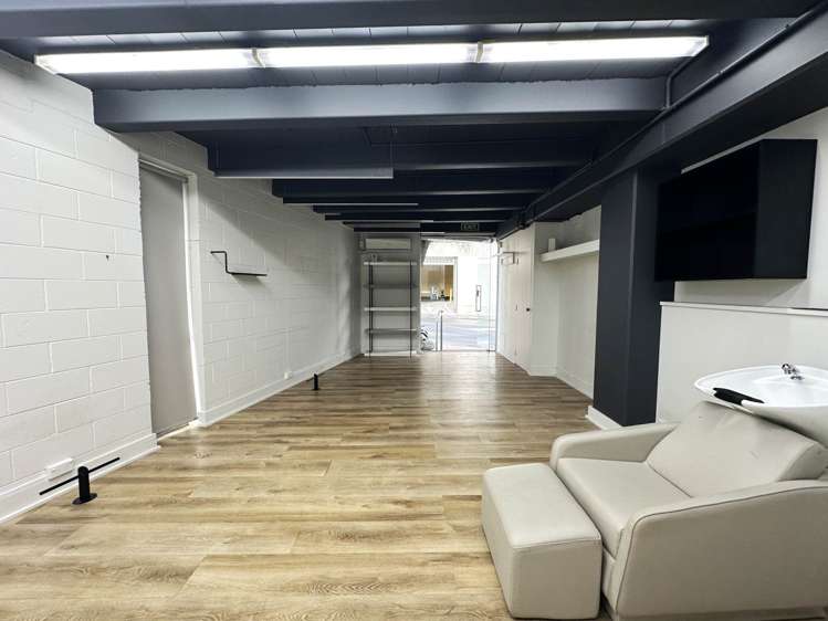 Unit 2H/31 Davis Crescent Newmarket_7