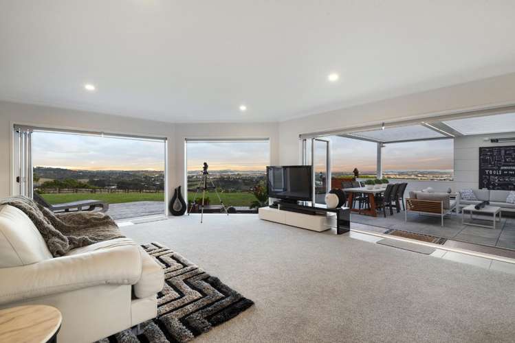 690 Ridge Road Riverhead_11