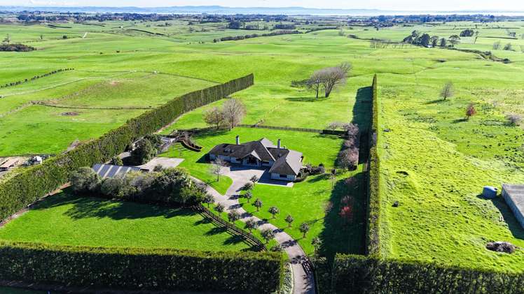 195 Batty Road Kingseat_33