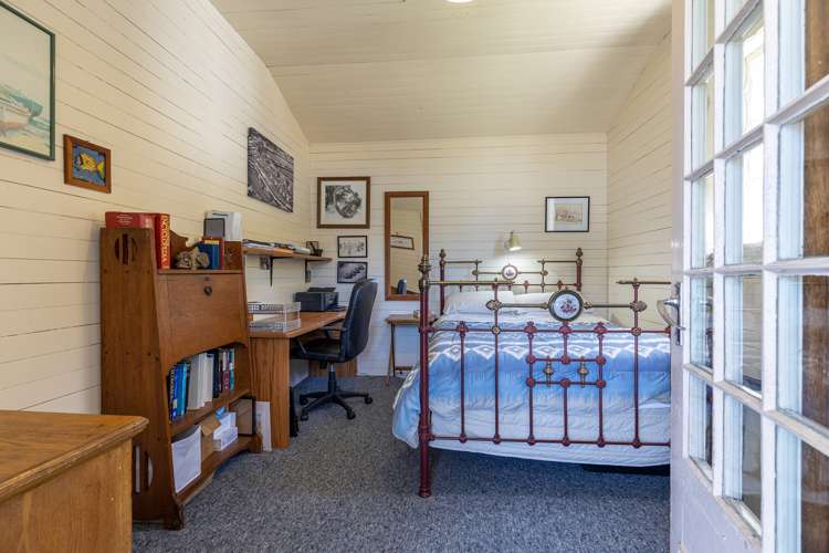 2121 Queen Charlotte Drive Anakiwa and Surrounds_9