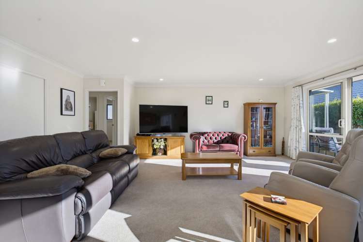 19 Korari Grove Redwoodtown_9