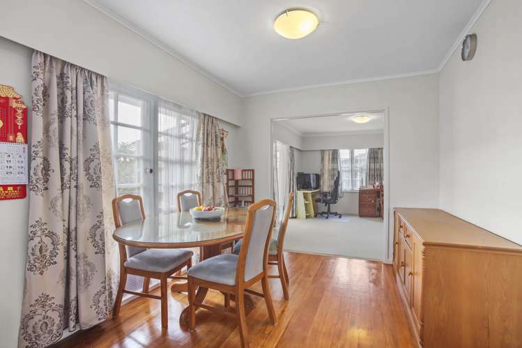 5 Imatra Place Sunnyhills_5