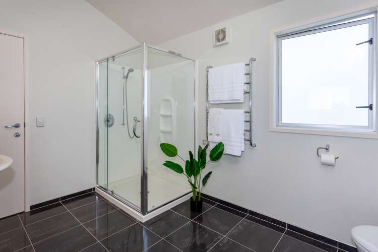 17 Hahei Beach Road Hahei_15