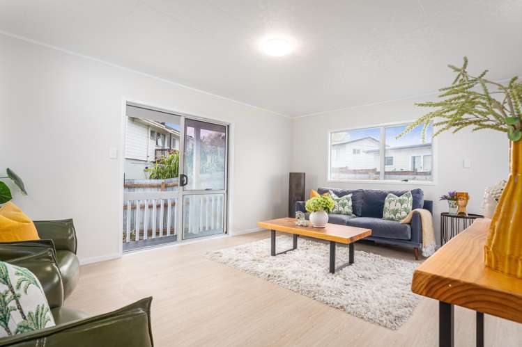 15 Ravenna Way Clover Park_14