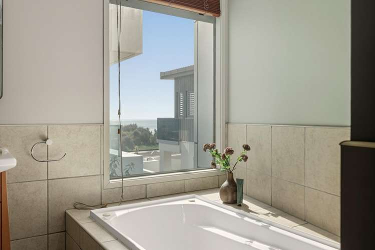 201/136 Marine Parade Mount Maunganui_21