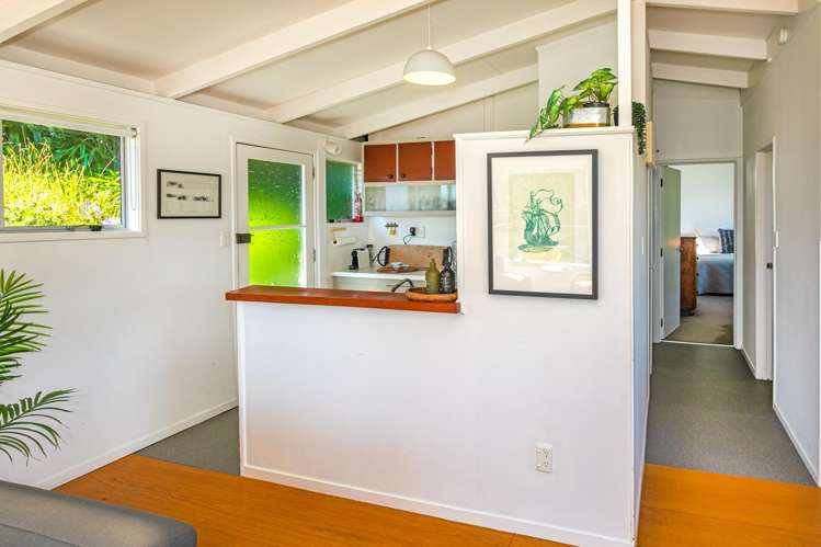 9 Christine Terrace Hahei_14