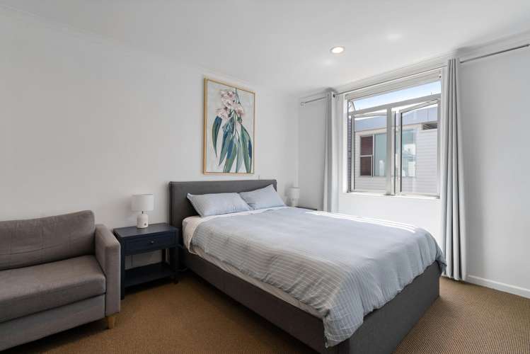 2/15 Roxburgh Street Mount Victoria_21