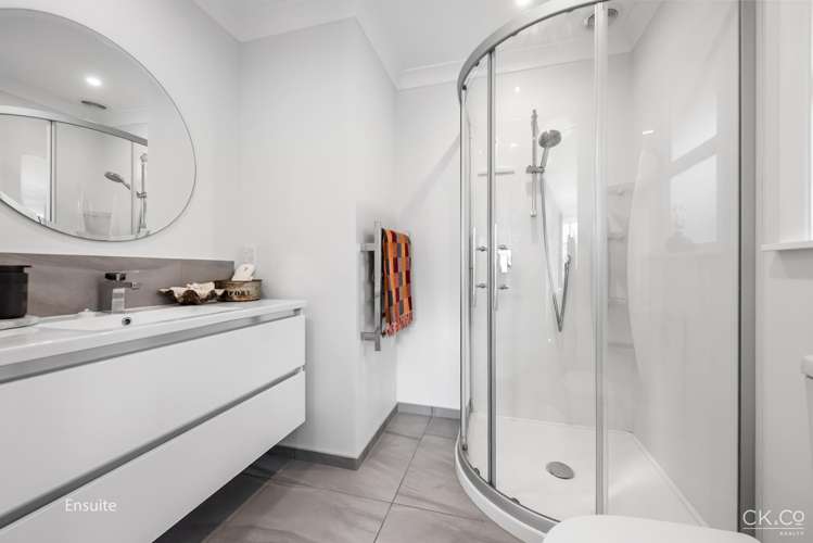 5 Chilton Grove Lower Hutt_14