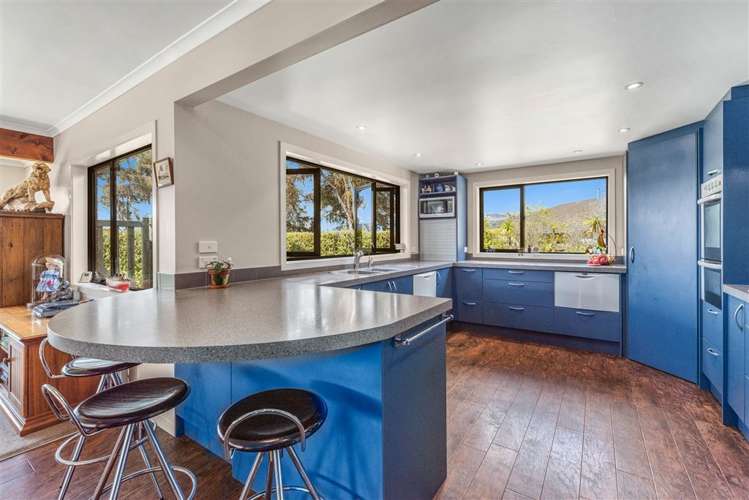 14 Rockhaven Albert Town_10