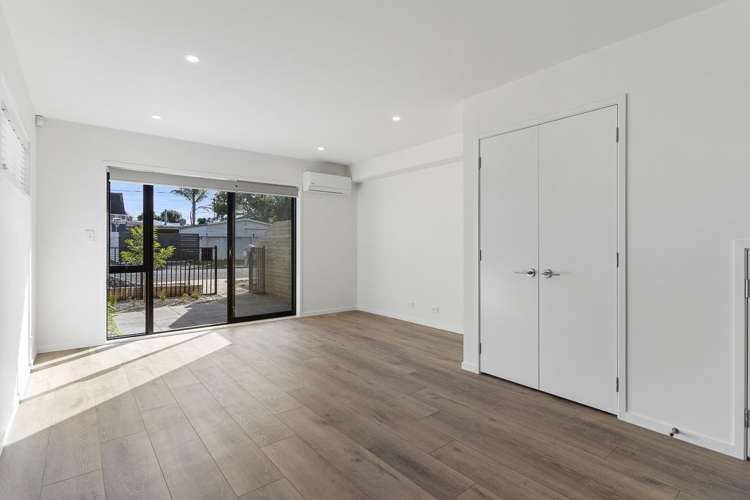2a Stokes Avenue Te Atatu Peninsula_2