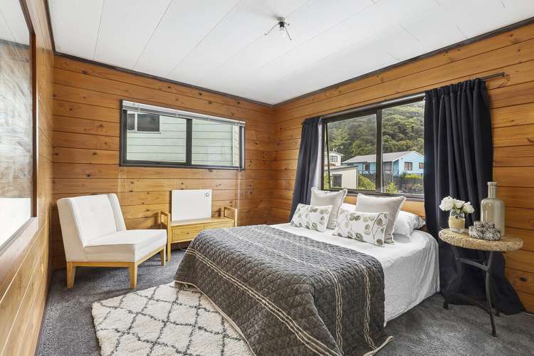 68 Omapere Street Whitby_6