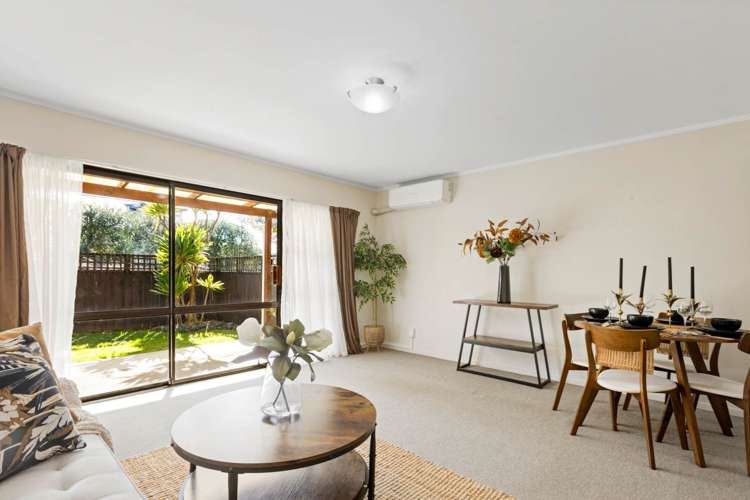 2/21 Burch Street Mount Albert_6