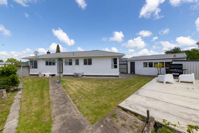 32 Hobson Street Feilding_3