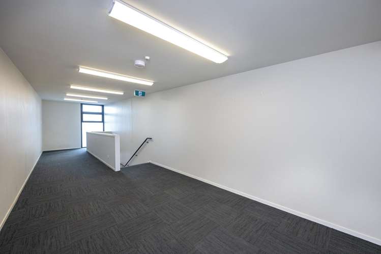17/3 Oracle Drive Albany_7