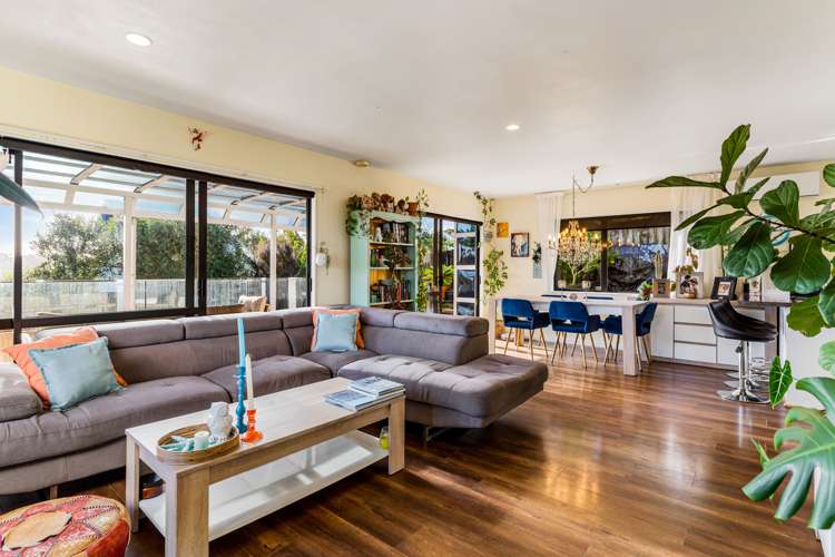 316 Whangaparaoa Road Stanmore Bay_5