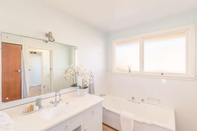 146 Springs Road Hornby_12