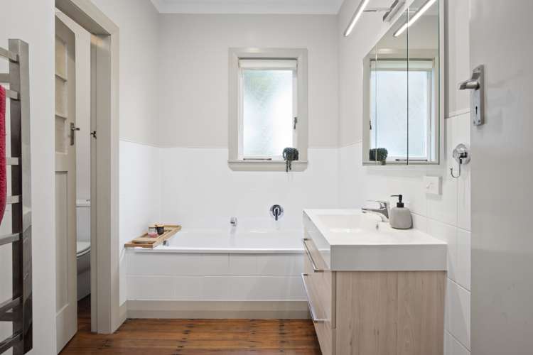 1431 Awhitu Road Pollok_5