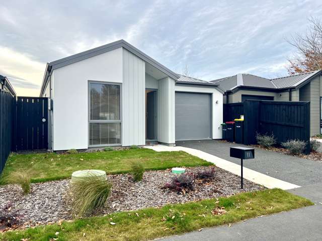 Smart Buying in Sought-After Riverstone