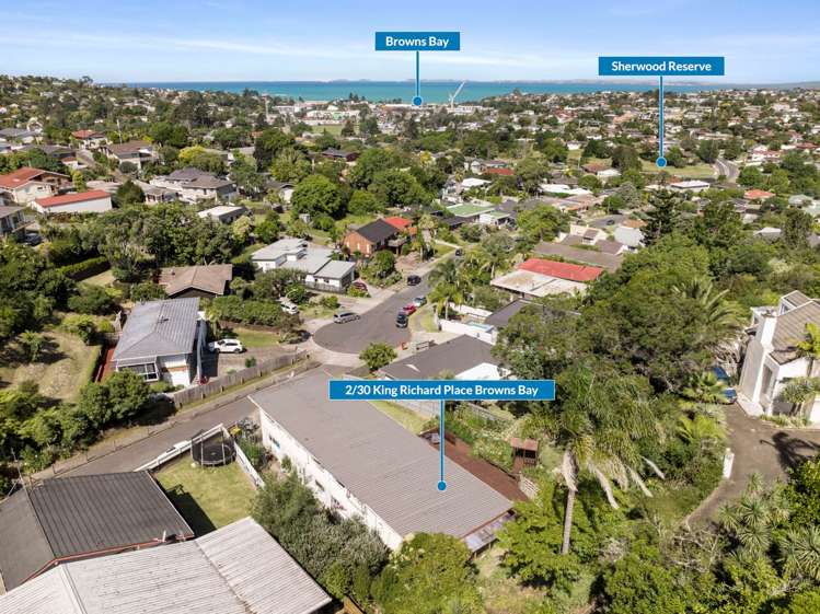 2/30 King Richard Place Browns Bay_14