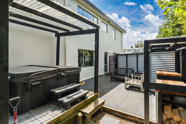 1/23 Mere Road Taupo_14