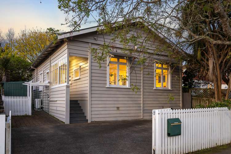 33 Owairaka Avenue Mount Albert_10