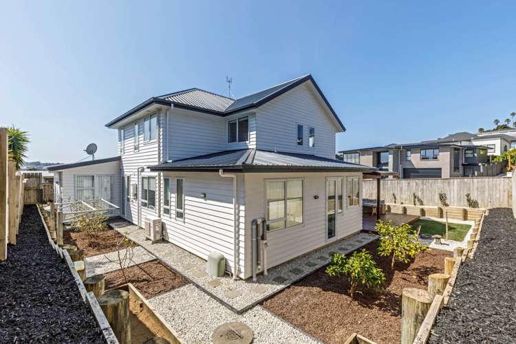 36 Fernhill Way Oteha_25