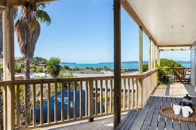 4 Robinia Place Snells Beach_1