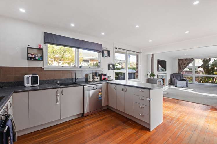 47 Carters Road Aranui_3