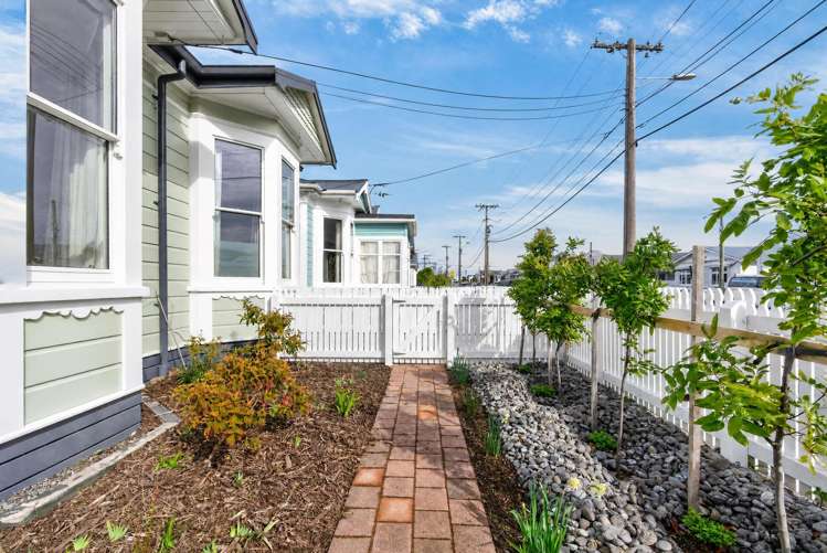 42 Bolton Street Petone_30