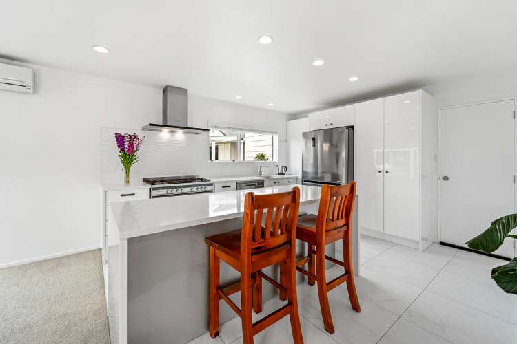 31 Centreway Road Orewa_5