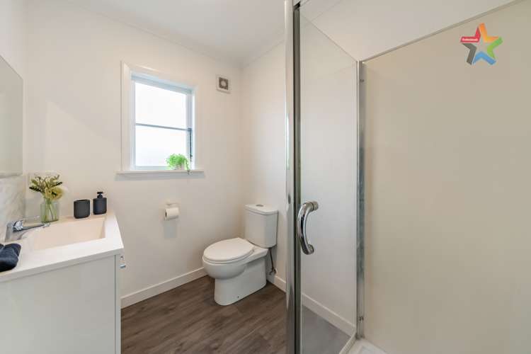 24 Wainuiomata Road Wainuiomata_14