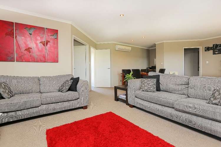 3 Lardon Place Frimley_3